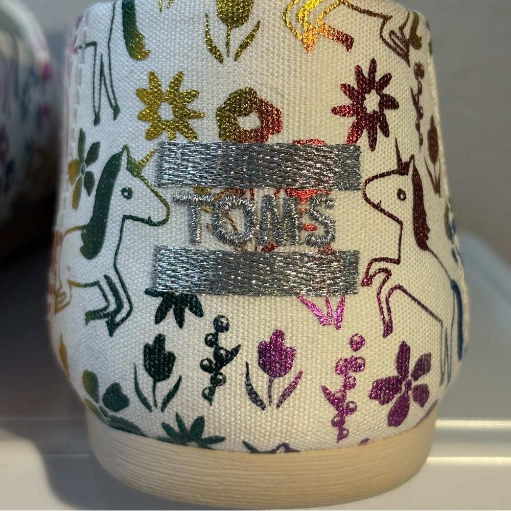 Toms Multicolor Unicorn Flower Metallic Patterned Women's Flats size 8 - Picture 3 of 11